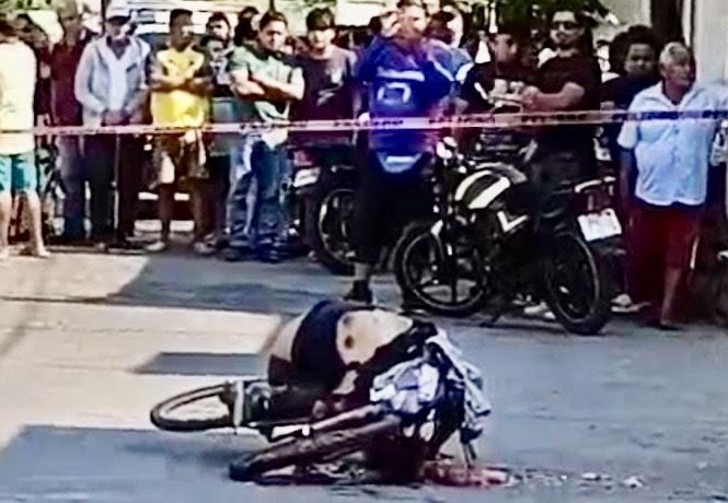 Violencia sin tregua en #Oaxaca: ejecutan a dos hombres en Juchitán de Zaragoza con la presidenta Sheinbaum en Tehuantepec Violencia sin tregua en #Oaxaca: ejecutan a dos hombres en Juchitán de Zaragoza con la presidenta Sheinbaum en Tehuantepec