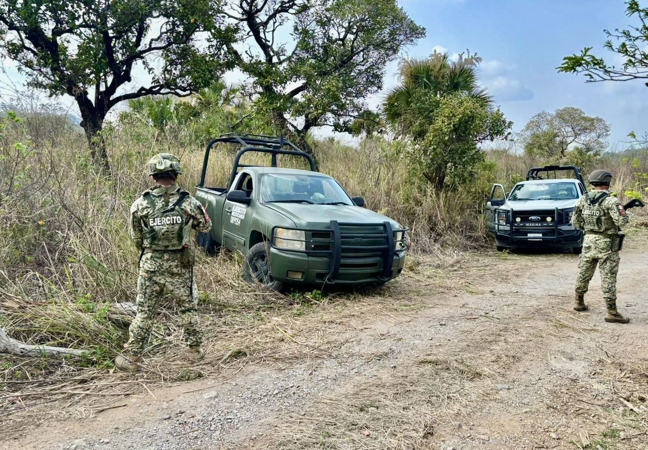 Ejército y Pemex sellan toma clandestina de combustible en Barrio de la Soledad, en el Istmo de #Oaxaca