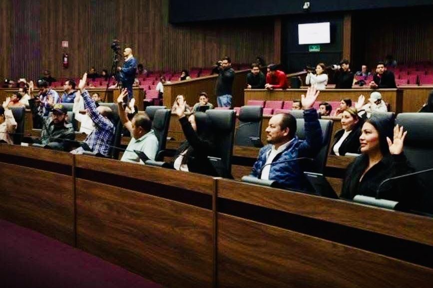 Tabasco vence a #Oaxaca en vergonzosa competencia por ser primer Congreso en ratificar Plan B de Claudia Sheinbaum