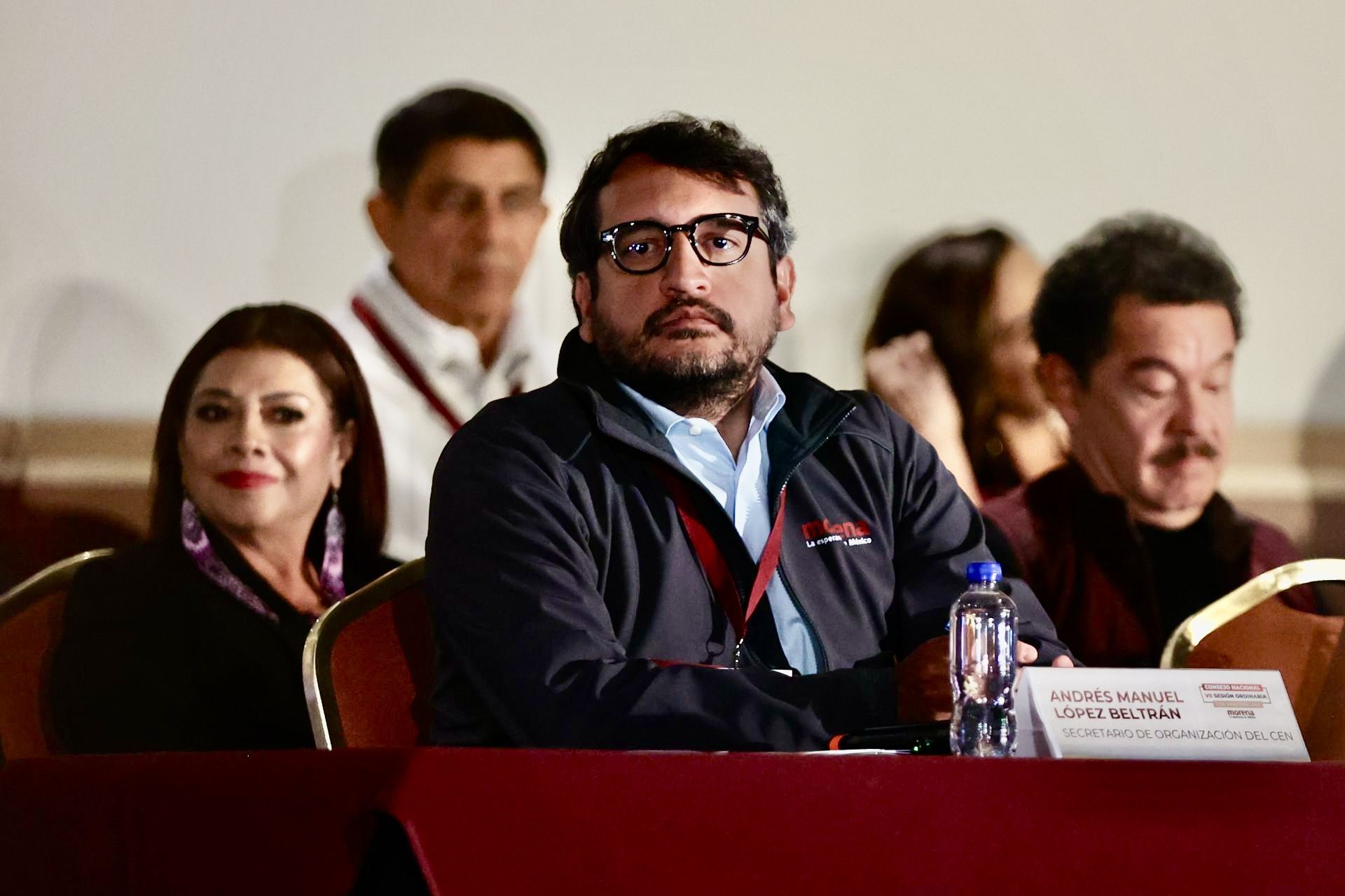 FBI investiga contrabando de hidrocarburos en Houston, hacia México; tras cateo sale a relucir el nombre de Andrés Manuel López Beltrán