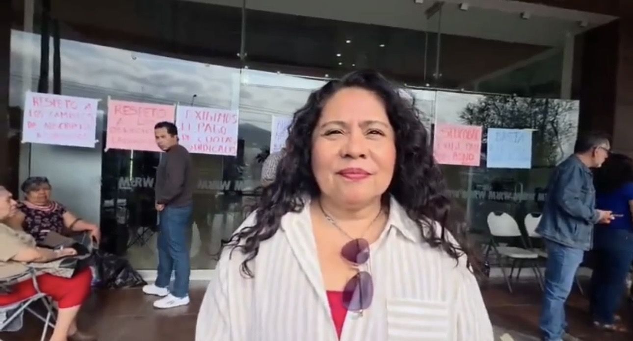 Trabajadores toman oficinas del Cobao y exigen pago de adeudos a la nueva directora Delfina Guzmán