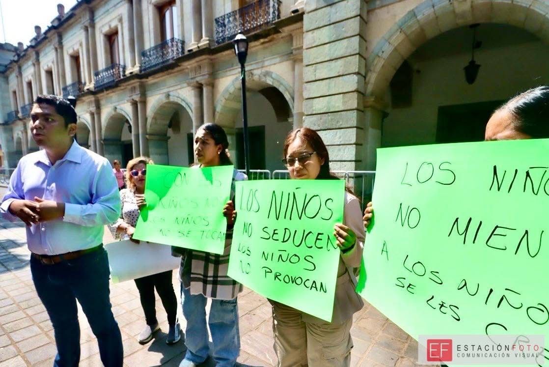 IEEPO investiga presunta violencia contra menores en primaria de San Juan Cotzocón Mixe