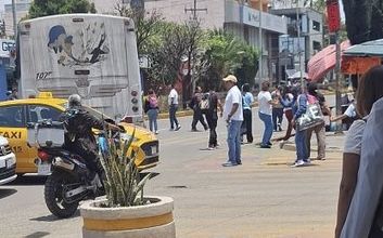 PAAE de Sección 22 bloquea crucero del estadio Eduardo Vasconcelos y otros puntos en #Oaxaca de Juárez