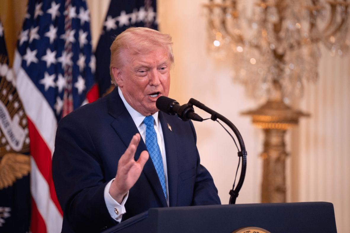 Trump escala presión contra México y afirma que los cárteles gobiernan el país, no Claudia Sheinbaum