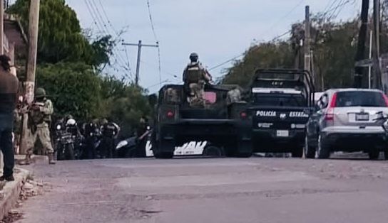 Balean a pareja en Huajuapan de Leon, #Oaxaca: matan al hombre; la esposa, herida y hospitalizada Balean a pareja en Huajuapan de Leon, #Oaxaca: matan al hombre; la esposa, herida y hospitalizada
