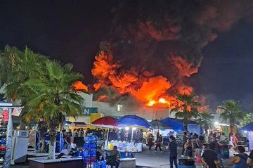 Incendio en Nave 1 del Parque #Tabasco deja cinco muertos y desata exigencias de justicia