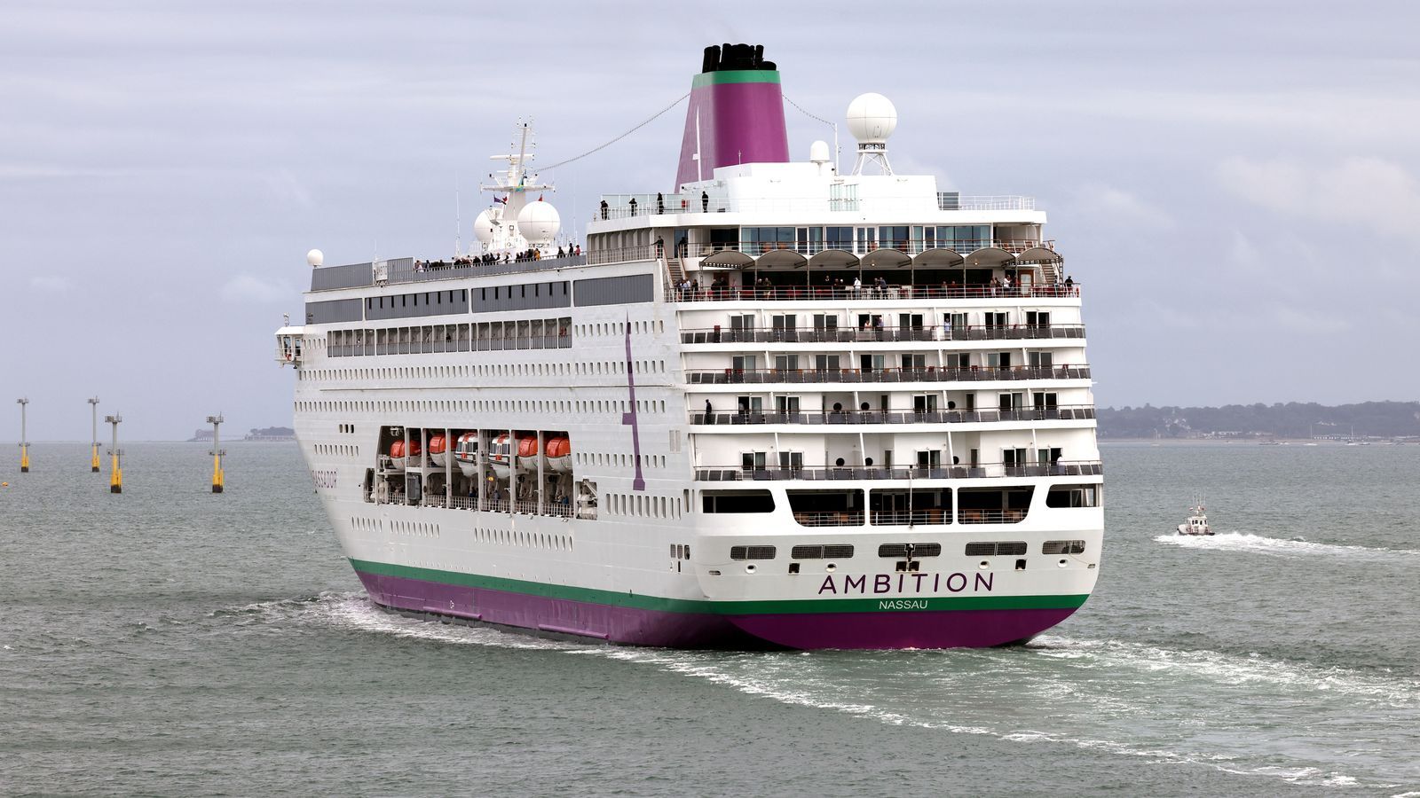 Brote de norovirus en crucero británico Ambition, en Francia, deja un muerto y decenas de enfermos Brote de norovirus en crucero británico Ambition, en Francia, deja un muerto y decenas de enfermos