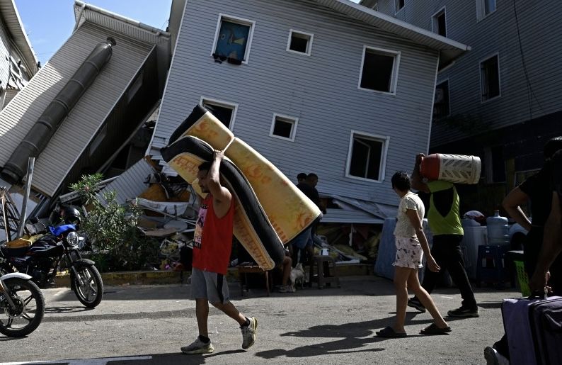 El doble terremoto en Venezuela reporta 920 muertos y más de 50 mil desaparecidos; la ayuda internacional, insuficiente