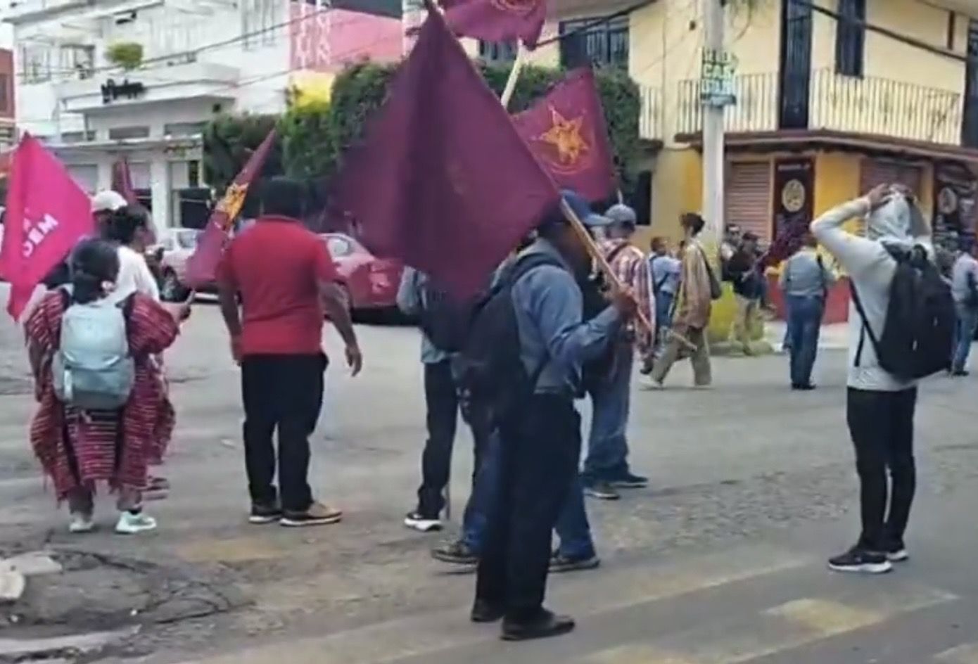 Alianza de Pueblos bloquea Consejo de la Judicatura en Oaxaca, por incumplimiento de fondos federales Alianza de Pueblos bloquea Consejo de la Judicatura en Oaxaca, por incumplimiento de fondos federales