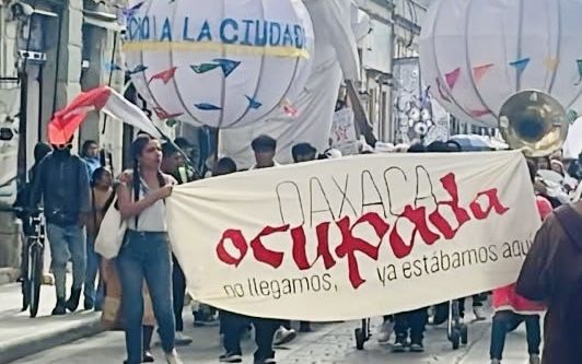 La marcha-convite “Oaxaca ocupada” denuncia gentrificación y turistificación desmedida del centro histórico de la capital