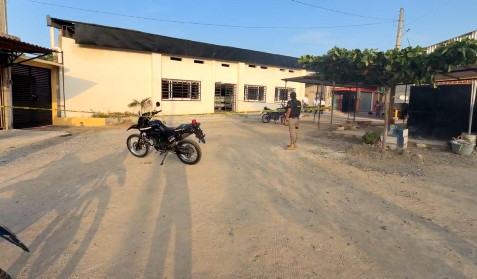Sujetos armados arriban a base de transportes, realizan disparos y exigen pago por derecho de piso Sujetos armados arriban a base de transportes, realizan disparos y exigen pago por derecho de piso