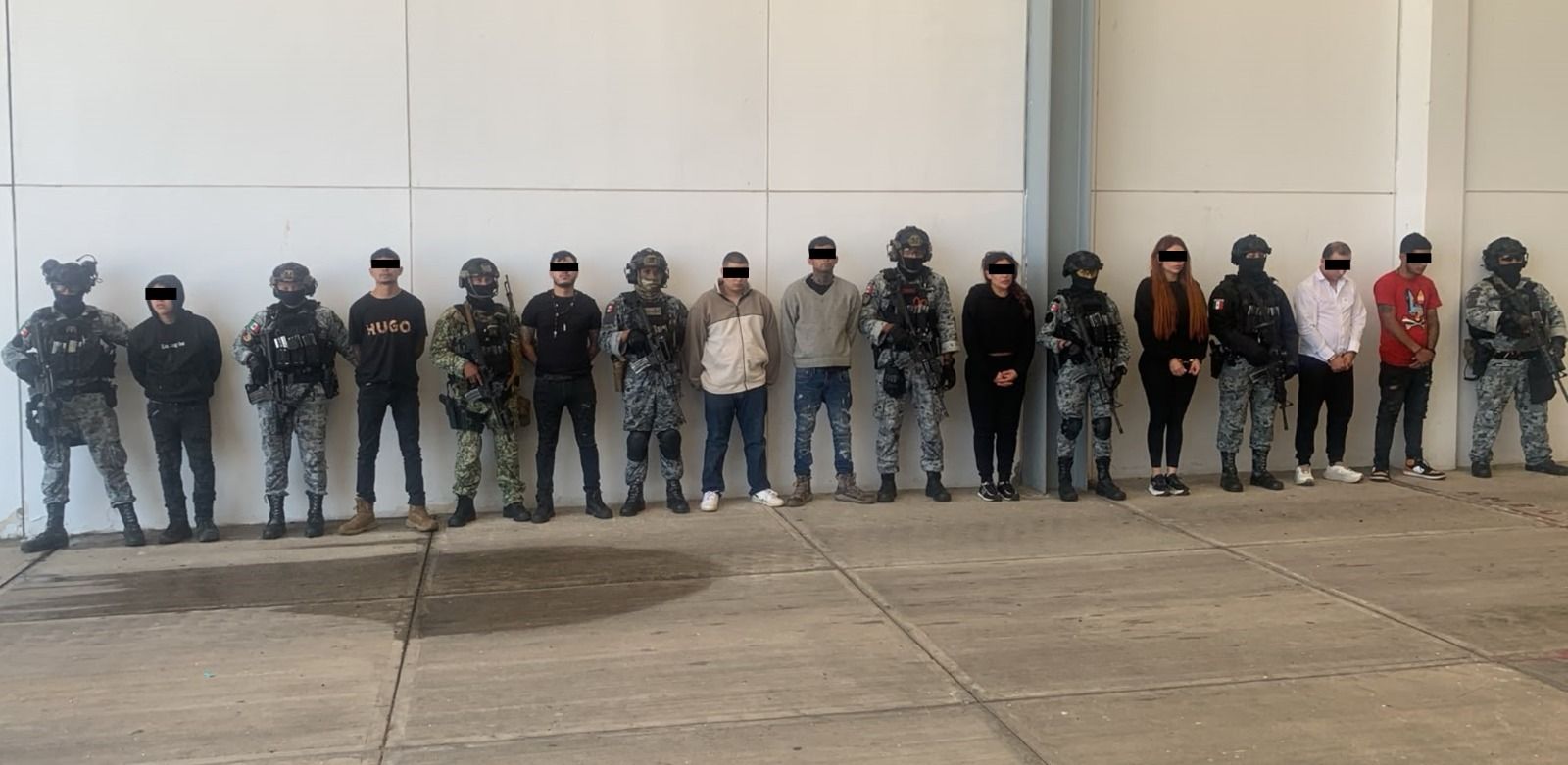 Detienen a nueve integrantes del CJNG en Michoacán, incluidas hija y pareja de Heraclio N., “Tío Lako”