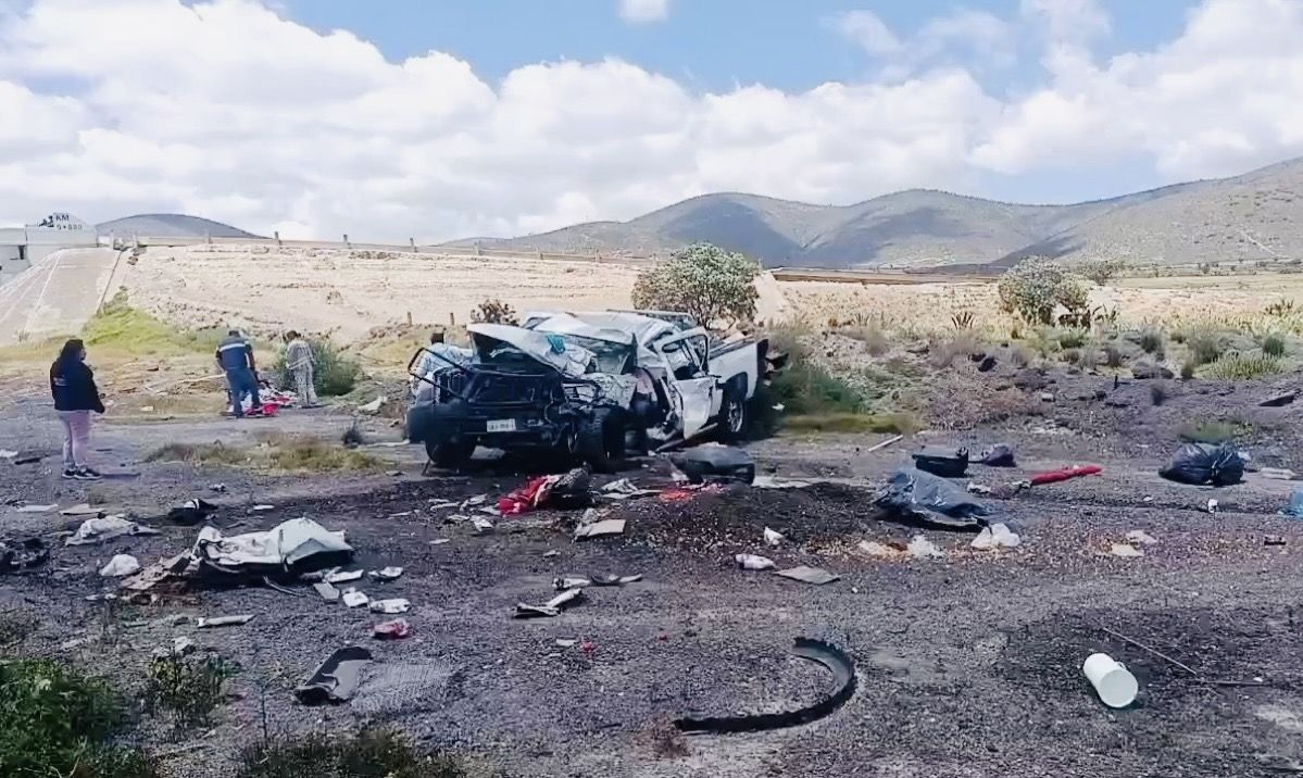 Trágica carambola en kilómetro 9+890 de la supercarretera Oaxaca-Cuacnopalan deja un muerto y cierre total