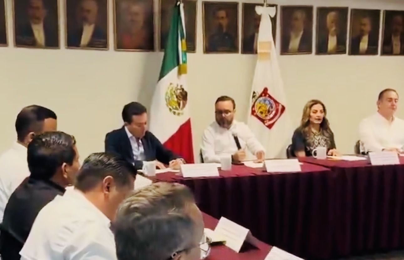 Oaxaca y Chiapas acuerdan contener tensiones en Chimalapas y evitar confrontaciones por conflicto territorial Oaxaca y Chiapas acuerdan contener tensiones en Chimalapas y evitar confrontaciones por conflicto territorial
