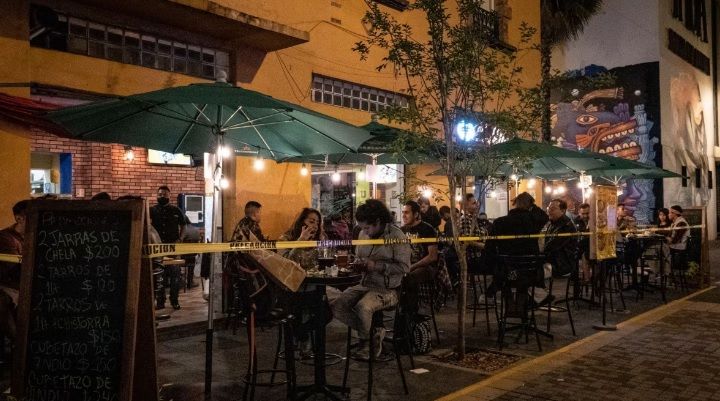 Al año, bares aportan 3 mil 800 mdd a la economía mexicana