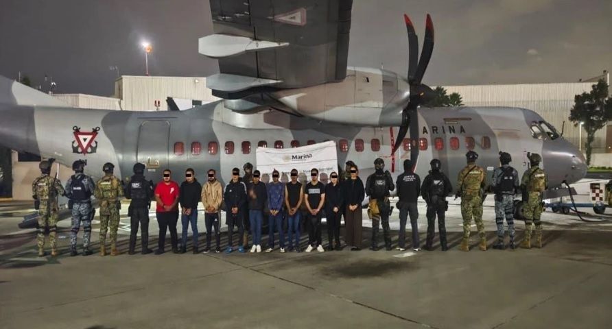 Detienen a 20 presuntos integrantes del CJNG; aseguran tigres y panteras en tres estados Detienen a 20 presuntos integrantes del CJNG; aseguran tigres y panteras en tres estados