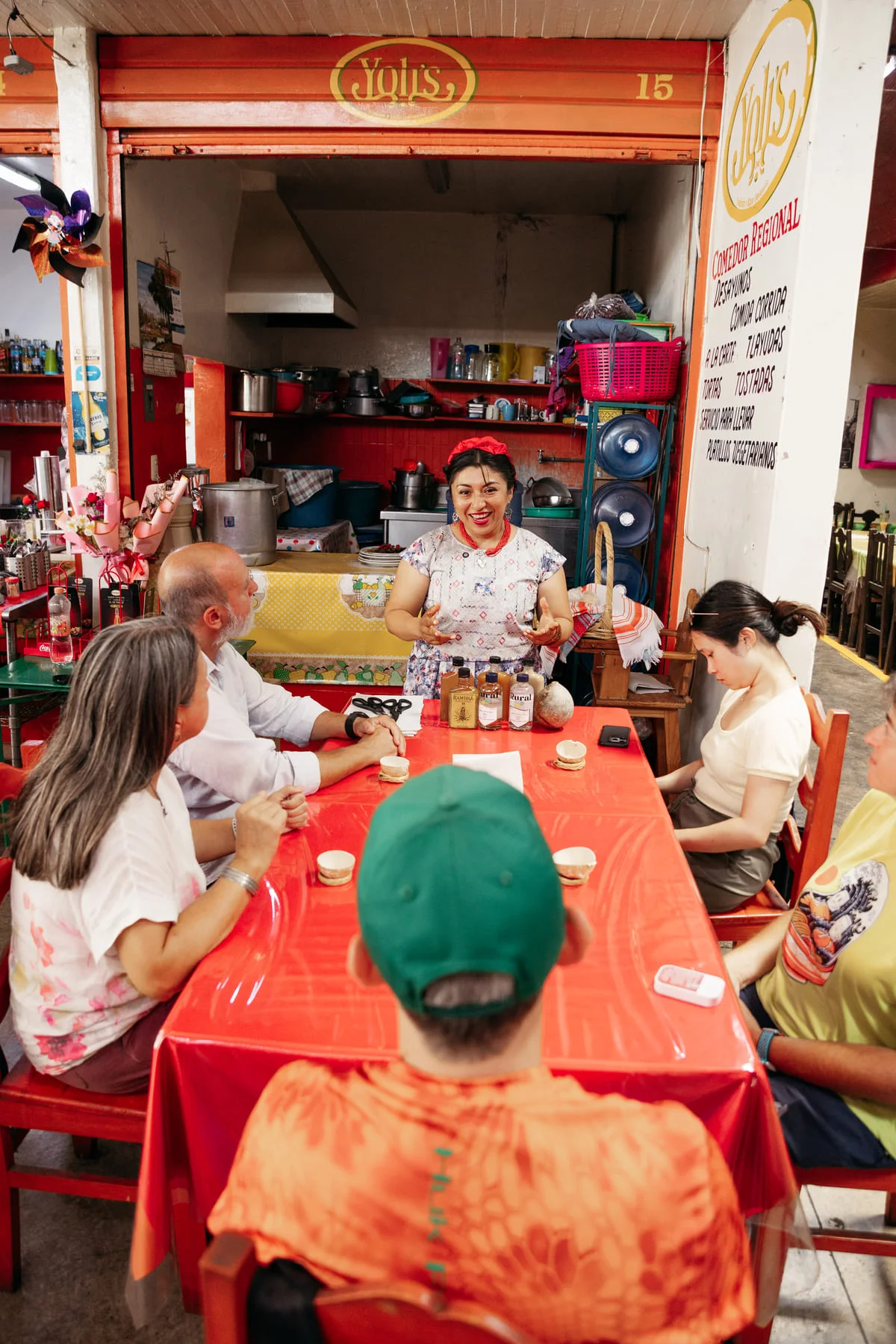 Más allá del turismo masivo: cómo redescubrir la verdadera comida callejera en Oaxaca