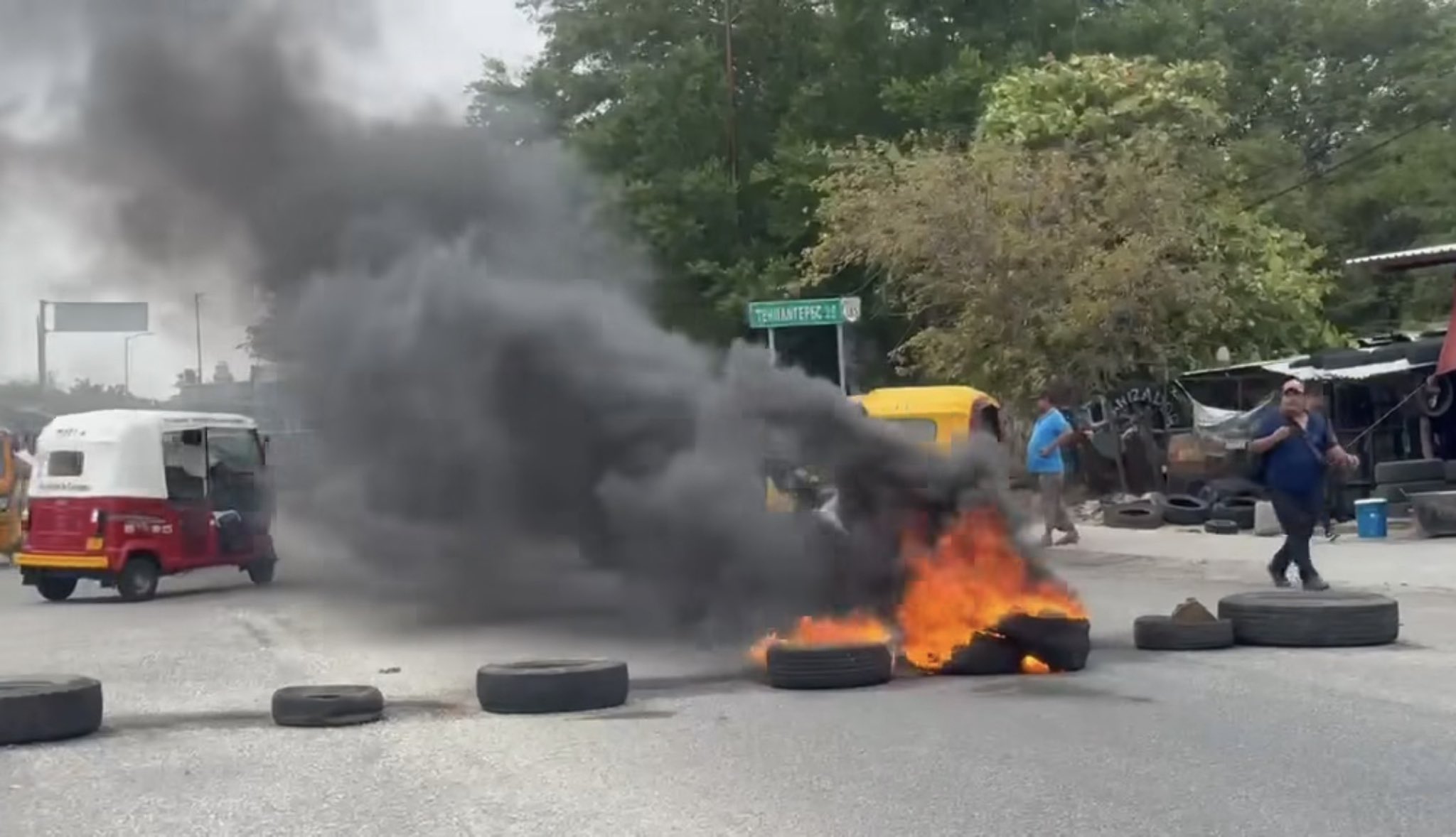Semovi sancionará a mototaxistas que bloquearon carreteras tras detención del alcalde de Juchitán, Oaxaca, Miguel Quetu