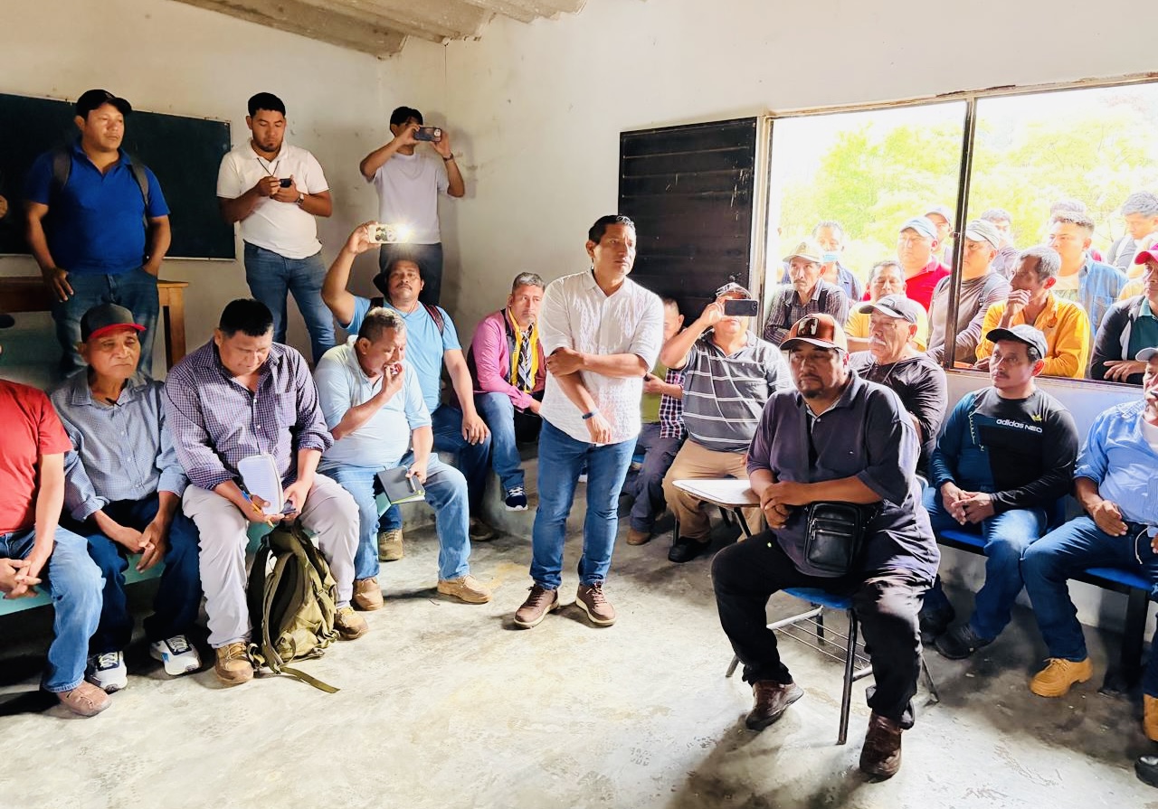 Llega comisión de comuneros chimas a Díaz Ordaz, bajo custodia, para diálogo agrario pacífico en zona limítrofe Llega comisión de comuneros chimas a Díaz Ordaz, bajo custodia, para diálogo agrario pacífico en zona limítrofe