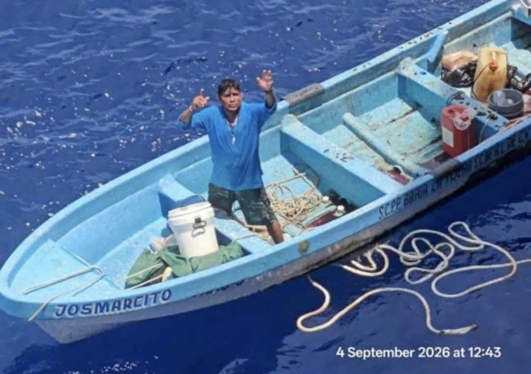 El pescador Héctor Márquez de Puerto Ángel es localizado con vida en altamar por la Semar y embarcaciones locales El pescador Héctor Márquez de Puerto Ángel es localizado con vida en altamar por la Semar y embarcaciones locales