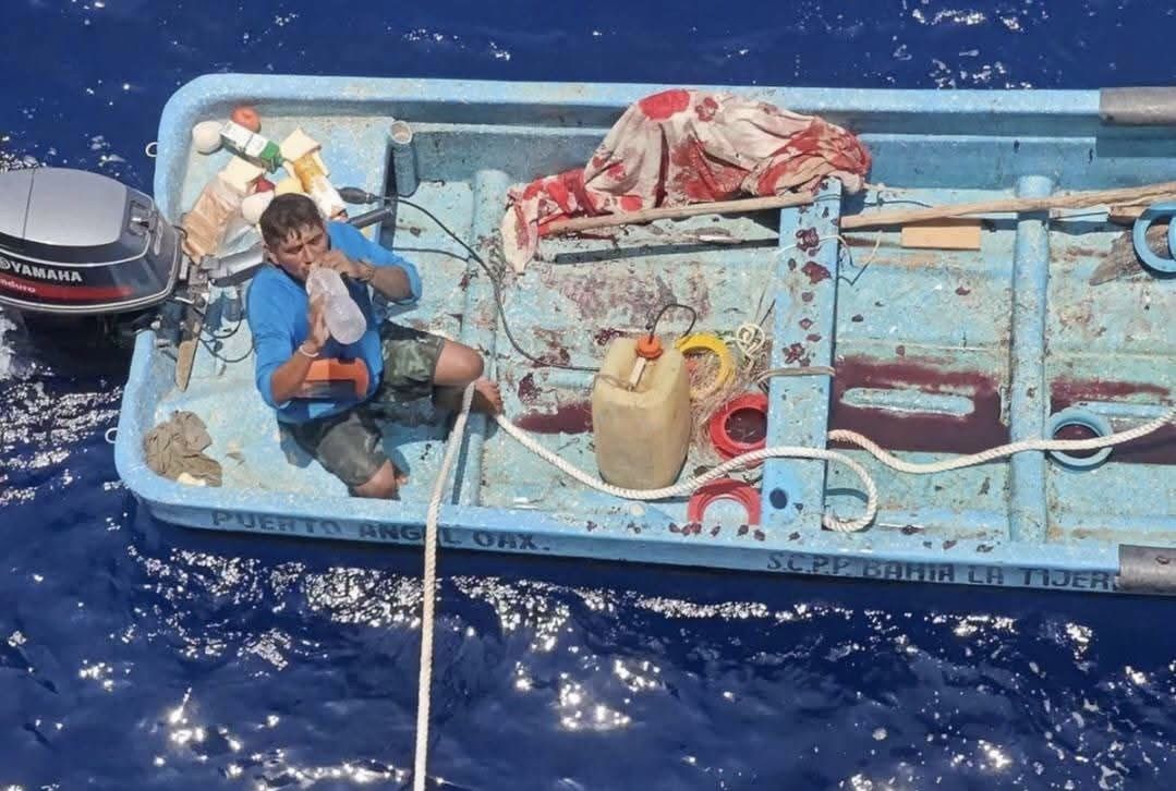 Padre de Héctor Márquez, pescador de Puerto Ángel perdido, confirma el rescate de su hijo por la Marina Padre de Héctor Márquez, pescador de Puerto Ángel perdido, confirma el rescate de su hijo por la Marina