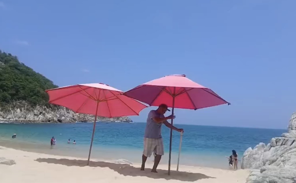 Huatulco arriesga parecerse a Tulum por cobros ocultos, propinas impuestas y precios que ahuyentan al visitante Huatulco arriesga parecerse a Tulum por cobros ocultos, propinas impuestas y precios que ahuyentan al visitante