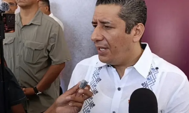 Fiscal de Oaxaca confirma realización de 20 cateos, 14 detenidos y búsqueda de la cúpula de la ASAEO