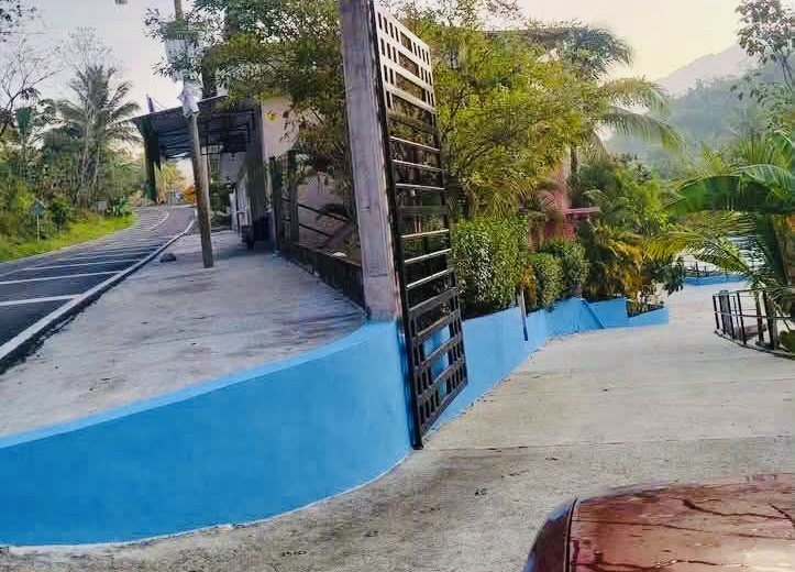 Asesinan a tiros al propietario del balneario El Gallo, en la comunidad de Lagunilla, Pochutla, Oaxaca Asesinan a tiros al propietario del balneario El Gallo, en la comunidad de Lagunilla, Pochutla, Oaxaca