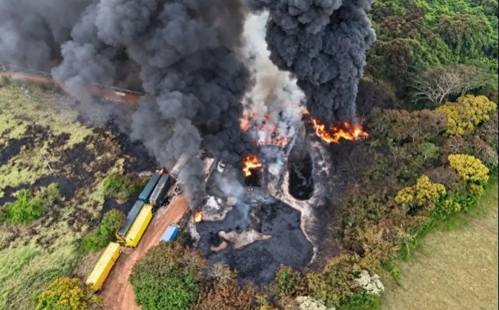 A 48 horas, continúa Incendio en planta petroquímica de Veracruz con saldo preliminar de tres víctimas, confirma Rocío Nahle A 48 horas, continúa Incendio en planta petroquímica de Veracruz con saldo preliminar de tres víctimas, confirma Rocío Nahle