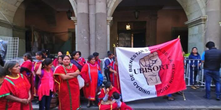 Asesinan a comerciante de Ubisort en la zona Triqui de Oaxaca; organización exige justicia pronta a Fiscalía estatal Asesinan a comerciante de Ubisort en la zona Triqui de Oaxaca; organización exige justicia pronta a Fiscalía estatal