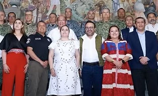 Acuerdan Puebla y Oaxaca reforzar seguridad interestatal en 25 municipios limítrofes con patrullaje carretero conjunto Acuerdan Puebla y Oaxaca reforzar seguridad interestatal en 25 municipios limítrofes con patrullaje carretero conjunto