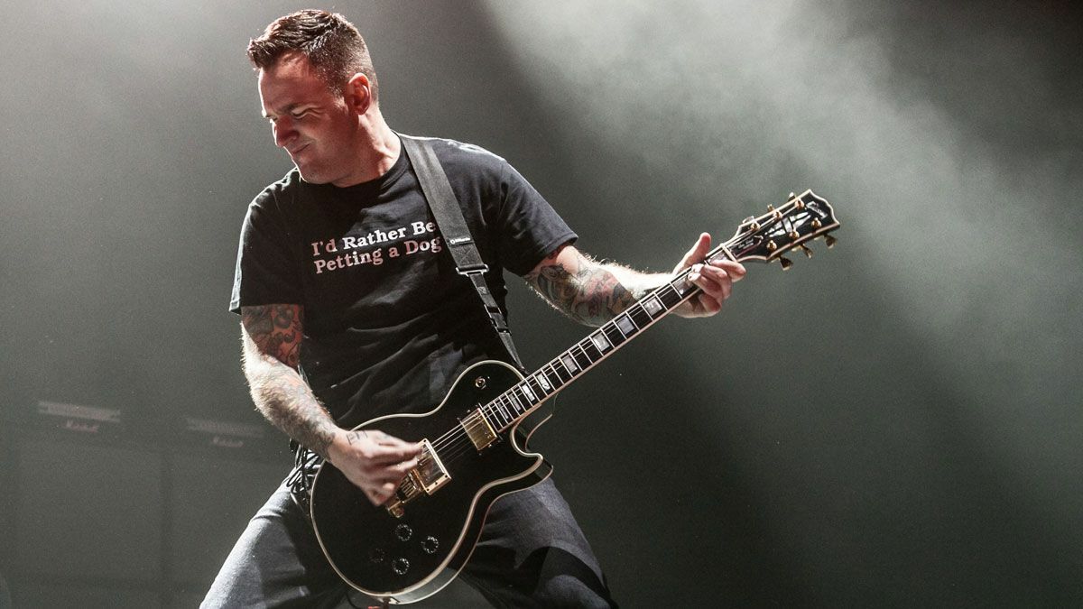Muere Chad Gilbert, guitarrista de New Found Glory, a los 45 años tras cinco años de lucha contra el cáncer Muere Chad Gilbert, guitarrista de New Found Glory, a los 45 años tras cinco años de lucha contra el cáncer