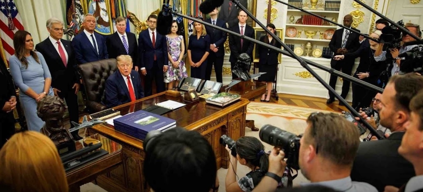 CBS, ABC, NBC y Fox suspenden su cobertura conjunta de Trump en apoyo a CNN