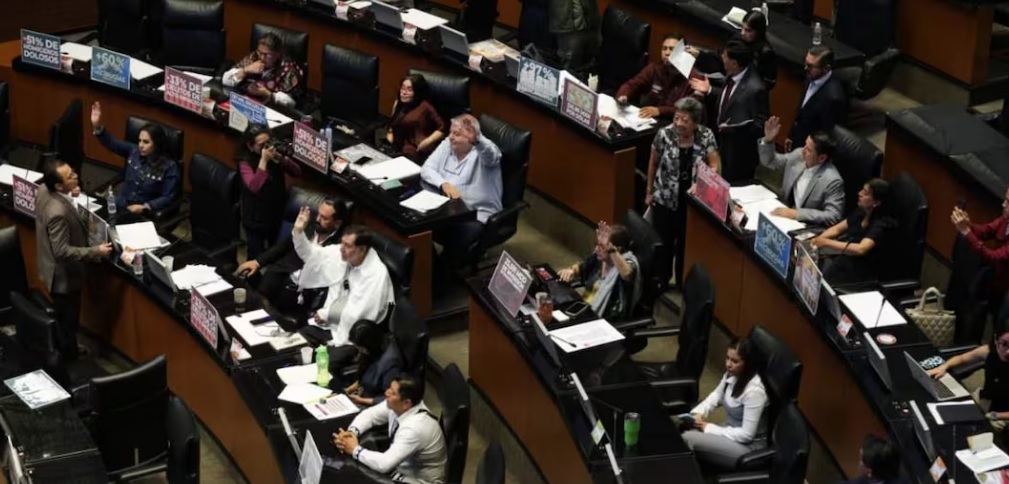 Senadores van por regreso del ascenso y descenso en futbol mexicano; llaman a respetar mérito deportivo Senadores van por regreso del ascenso y descenso en futbol mexicano; llaman a respetar mérito deportivo