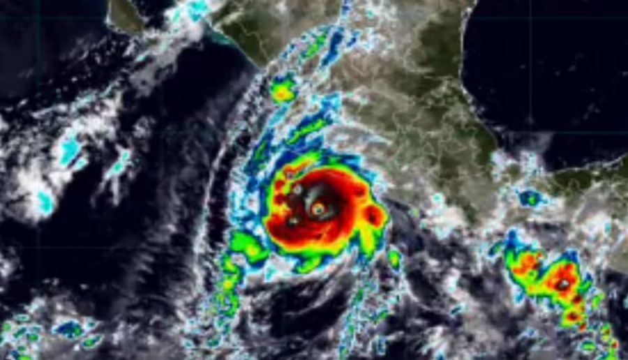 Huracán Polo se intensifica nuevamente a categoría 5; refuerza el potencial de lluvias muy fuertes en 6 estados