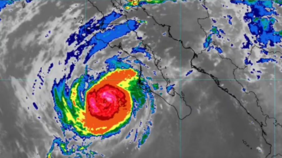 Huracán Polo sigue como categoría 3 y tormenta tropical Rachel avanza