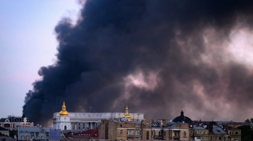 Rusia reanuda ataques contra Kiev y Zelenski quiere ayuda de Trump para contener misiles Rusia reanuda ataques contra Kiev y Zelenski quiere ayuda de Trump para contener misiles
