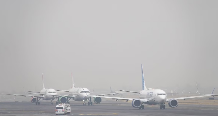 Hacienda propone alzas en derechos a trenes privados y aviación: Boletos de avión subirían precios Hacienda propone alzas en derechos a trenes privados y aviación: Boletos de avión subirían precios