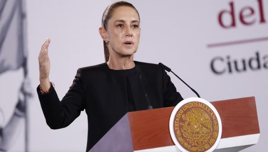 Sheinbaum alista cierre de gira de rendición de cuentas en el Zócalo capitalino; descarta cambios en su gabinete Sheinbaum alista cierre de gira de rendición de cuentas en el Zócalo capitalino; descarta cambios en su gabinete