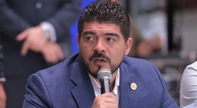 Una bala y el vehículo cerrado por dentro; Rocío Nahle pide evitar especulaciones sobre muerte de Zenyazen Escobar Una bala y el vehículo cerrado por dentro; Rocío Nahle pide evitar especulaciones sobre muerte de Zenyazen Escobar