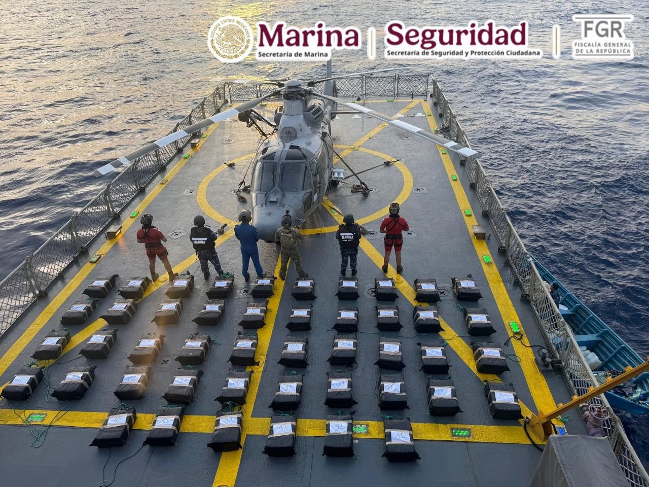 La Semar y la Guardia Costera de EU interceptan 1.2 toneladas de cocaína frente a costas oaxaqueñas