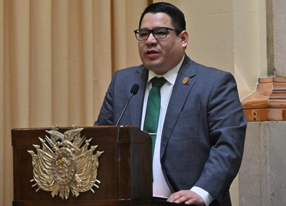 Fiscal General de Bolivia califica de secuestro su detención y denuncia allanamiento policial en sede central