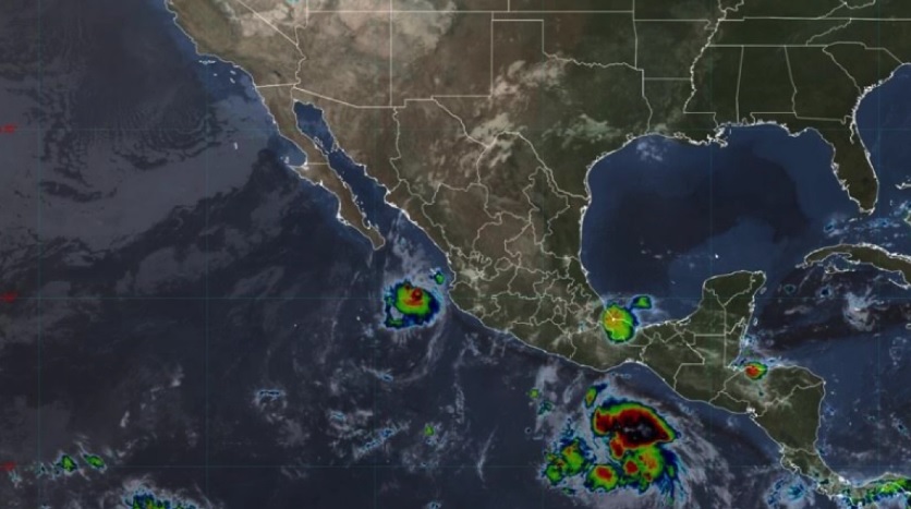 Se forma la depresión tropical 21-E; huracán «Simon» sigue frente a las costas de Sinaloa y Nayarit
