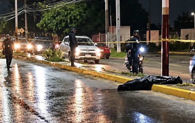 Muere estudiante de Idiomas de la UABJO en accidente de motocicleta tras calenda de graduación en Xoxocotlán, Oaxaca Muere estudiante de Idiomas de la UABJO en accidente de motocicleta tras calenda de graduación en Xoxocotlán, Oaxaca