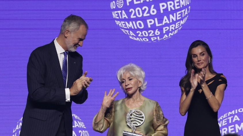 La escritora chilena Isabel Allende gana el Premio Planeta en España La escritora chilena Isabel Allende gana el Premio Planeta en España