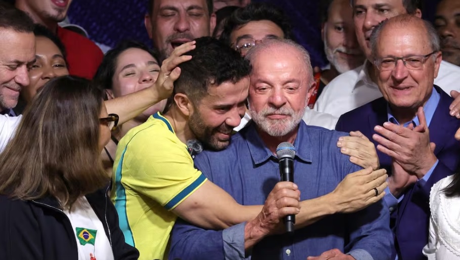 ¿Quién es el «general» André Janones?, el arquitecto digital de la reelección de Lula