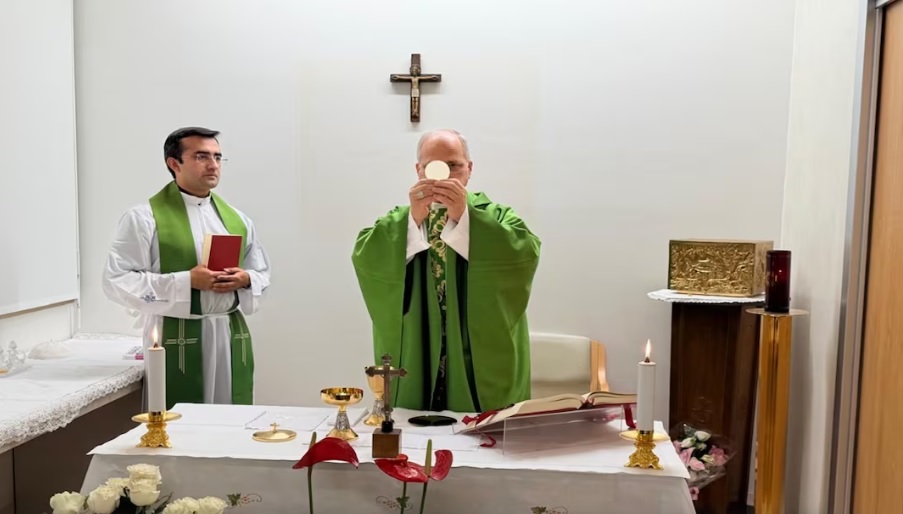 El Papa muestra «mejoría constante» y recupera autonomía, reporta el Vaticano