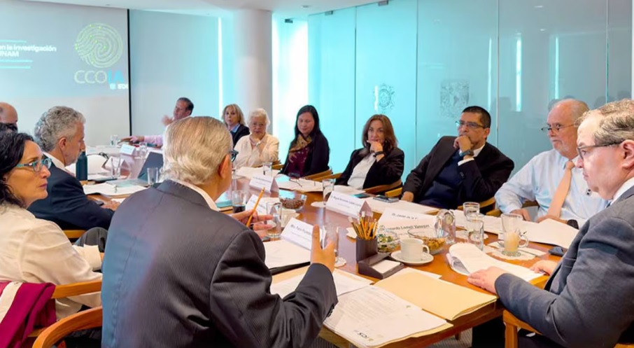 UNAM descarta prohibición de celulares en sus aulas; apuesta por “uso formativo” de dispositivos y anuncia subcomité en IA UNAM descarta prohibición de celulares en sus aulas; apuesta por “uso formativo” de dispositivos y anuncia subcomité en IA